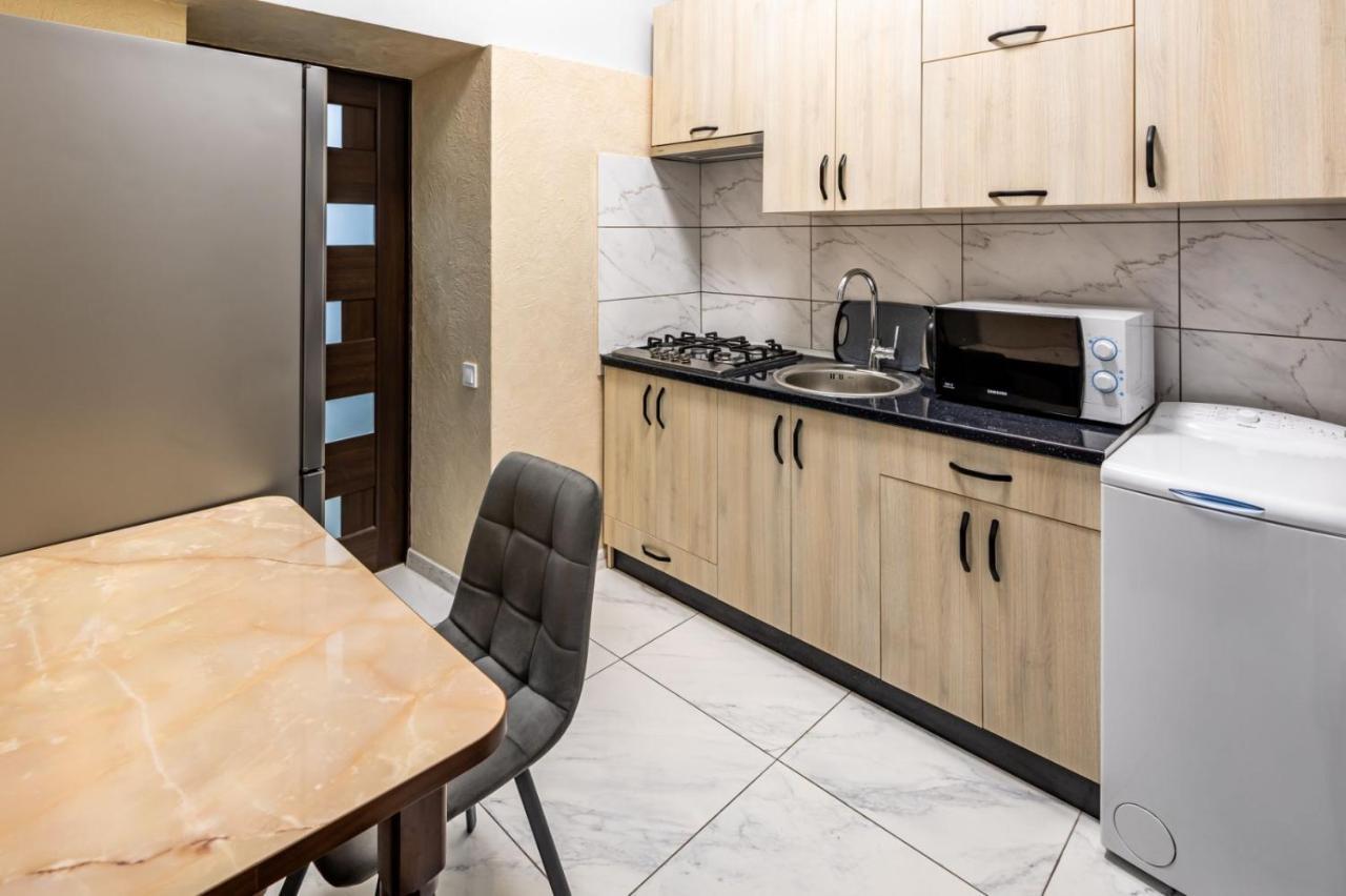 Apartments Galitskaya Street Λβιβ Εξωτερικό φωτογραφία