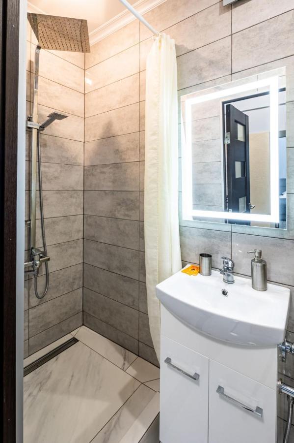 Apartments Galitskaya Street Λβιβ Εξωτερικό φωτογραφία
